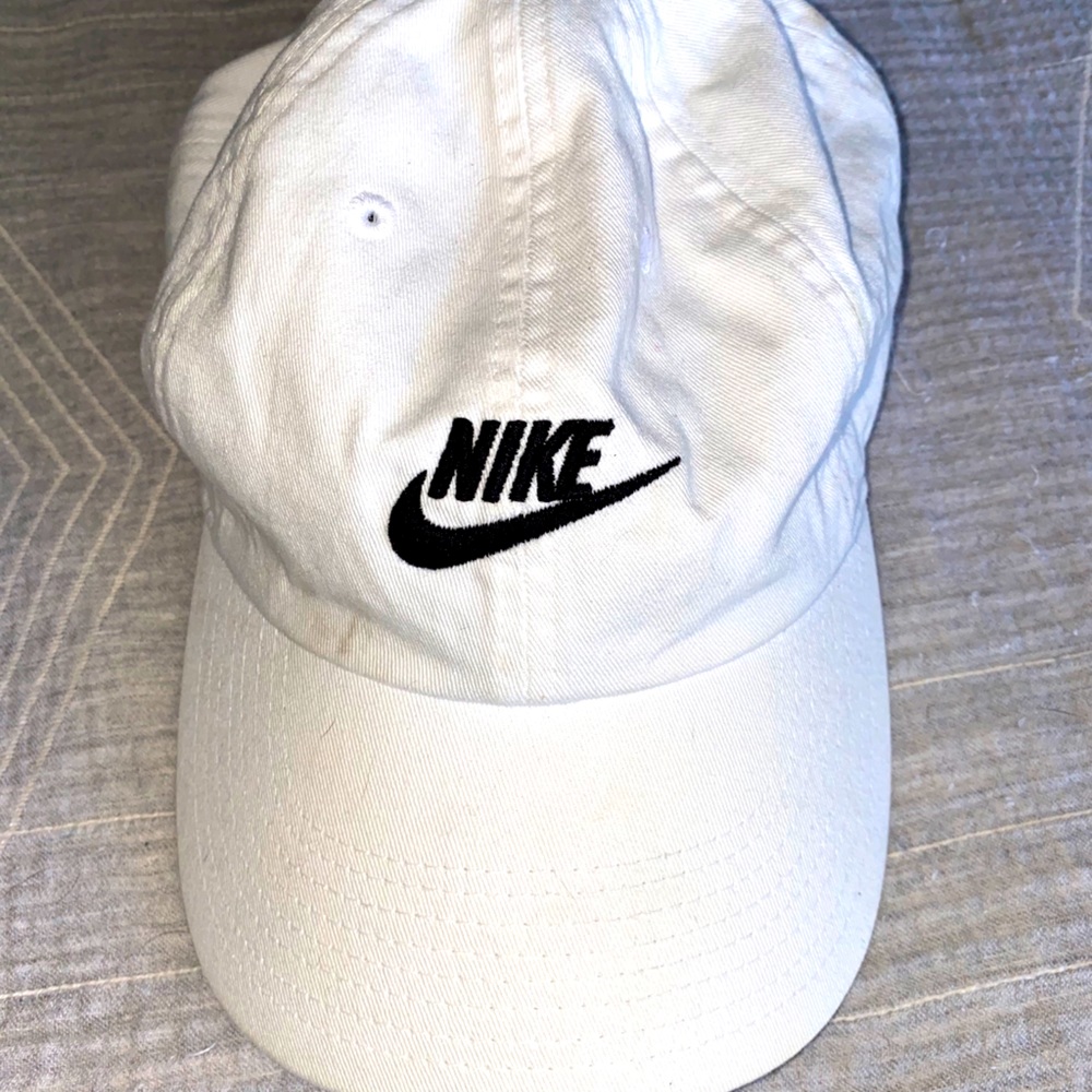 Nike baseball style hat/cap